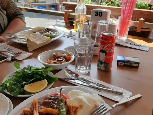 İstiklal Restaurant'nin yemek ve ambiyans fotoğrafları 1
