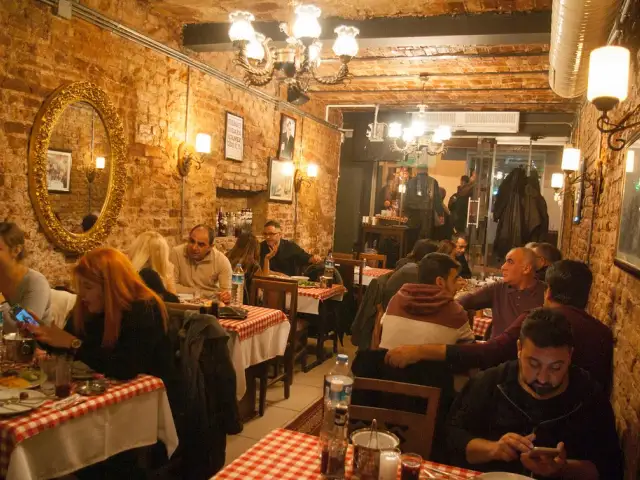 Eski Babel Ocakbasi Restaurant'nin yemek ve ambiyans fotoğrafları 9