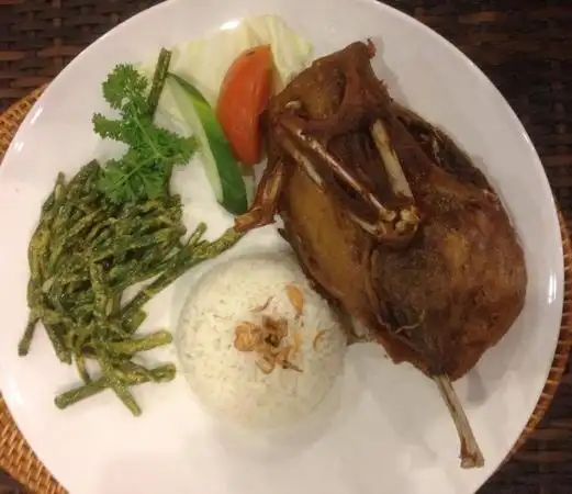 Gambar Makanan Bebek Tepi Sawah 9