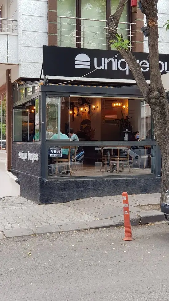 Unique Burgers'nin yemek ve ambiyans fotoğrafları 39