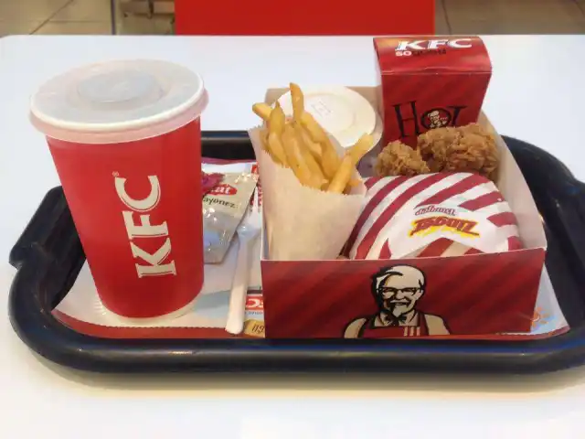 KFC'nin yemek ve ambiyans fotoğrafları 40