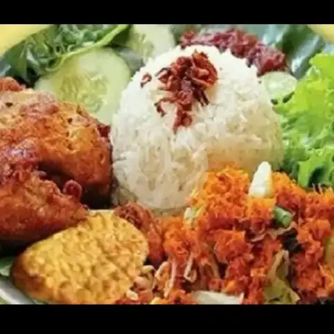 Gambar Makanan Ayam Penyet Urap Izli , Pembangunan 17