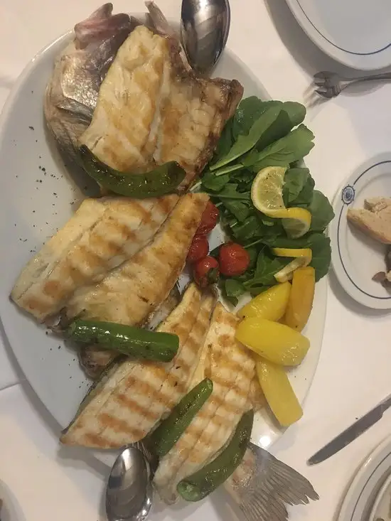 Sur Balık Arnavutkoy'nin yemek ve ambiyans fotoğrafları 55