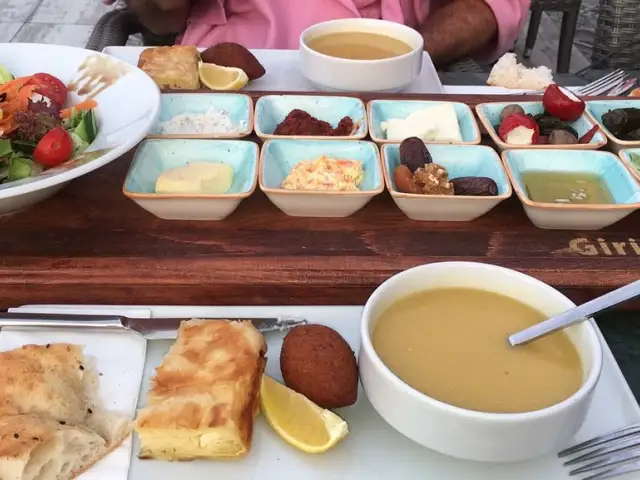 Giriftar Cafe Suleymaniye'nin yemek ve ambiyans fotoğrafları 17