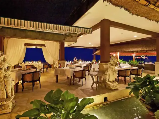 Gambar Makanan CasCades Restaurant - Viceroy Bali 6