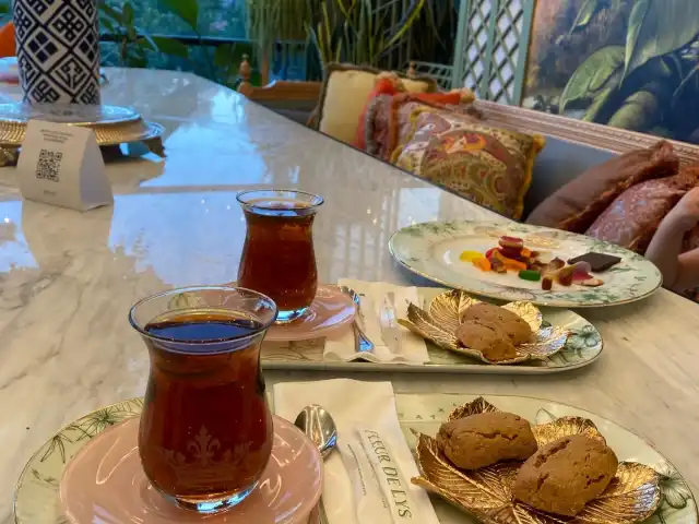 Fleur de LYS Tea Room'nin yemek ve ambiyans fotoğrafları 19