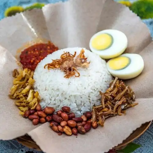 Gambar Makanan Ayam Geprek Sarjana, Arza Aur Hijau 18