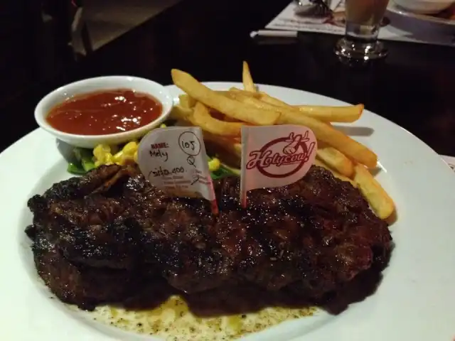 Gambar Makanan Holycow! Steakhouse 8