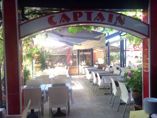 Captain Restaurant'nin yemek ve ambiyans fotoğrafları 3