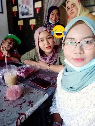 kedai makan adik beradik