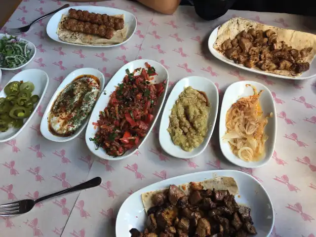 MehmET KEBAP CİĞER SALONU'nin yemek ve ambiyans fotoğrafları 1