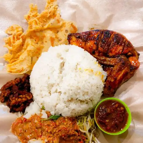 Gambar Makanan Nasi pecel & Ayam Bakar KHAS Jawa 4