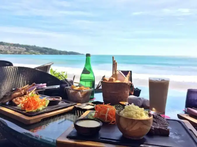 Sunset Beach Bar & Grill - InterContinental Bali Resort