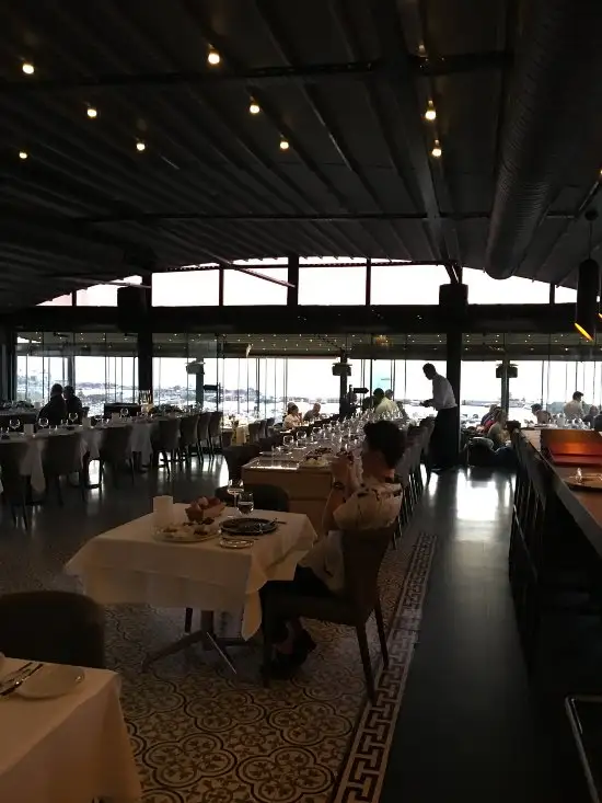 Ouzo Roof Restaurant'nin yemek ve ambiyans fotoğrafları 52