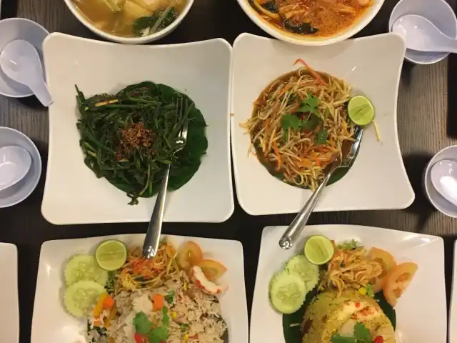 Sukaphat Thai Vegetarian restaurant Food Photo 4