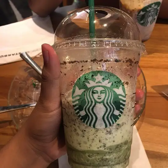 Gambar Makanan Starbucks - Margo City 3