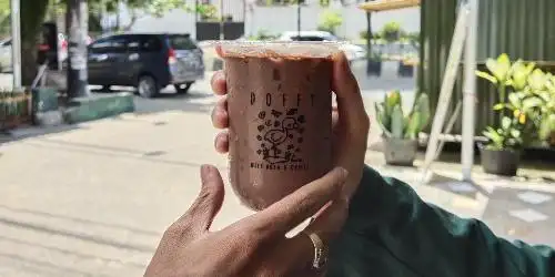 Doffy (Milk Boba & Coffee) Di Samping Angkringan Mas Tumin M. Yamin Samarinda