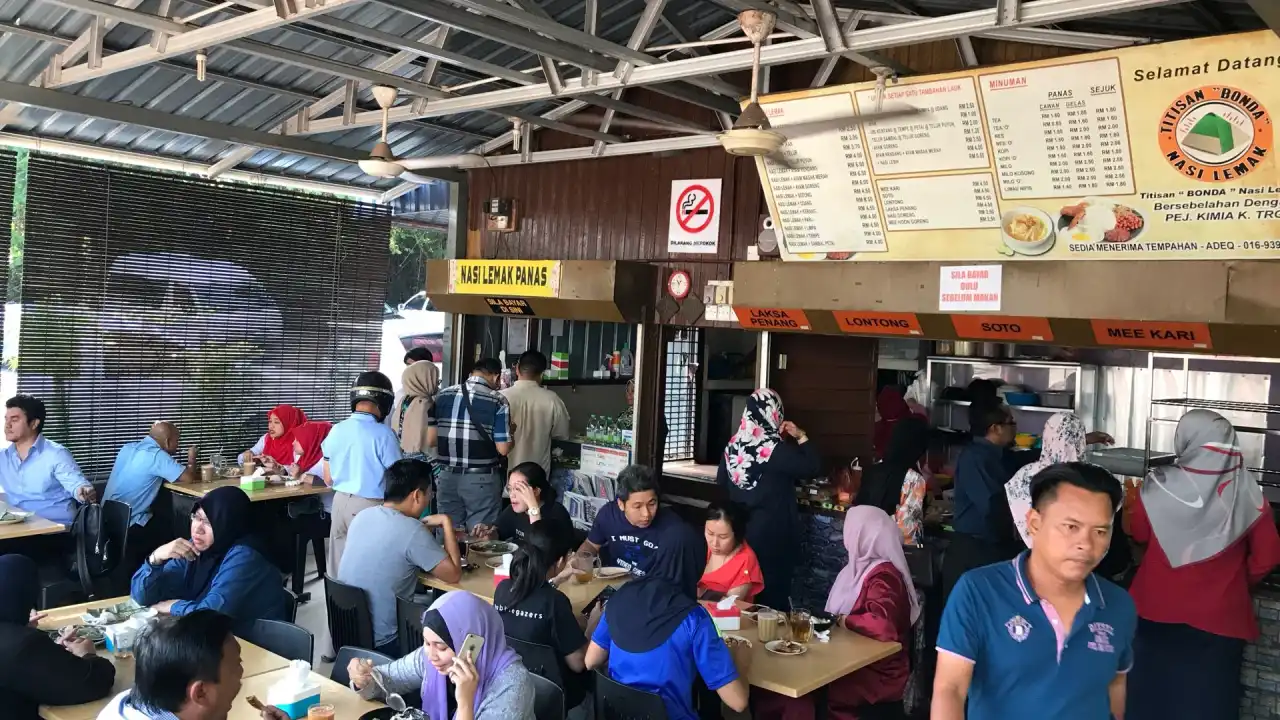 Nasi Lemak Jabatan Kimia