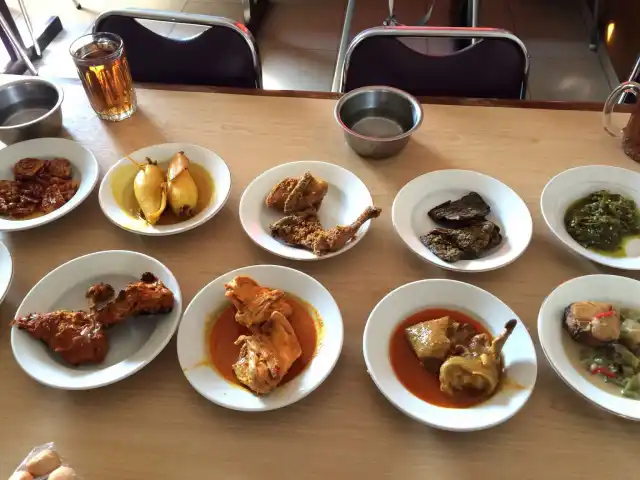 Gambar Makanan Restoran Sederhana 10