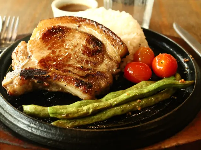 Sizzlin' Steak Food Photo 9