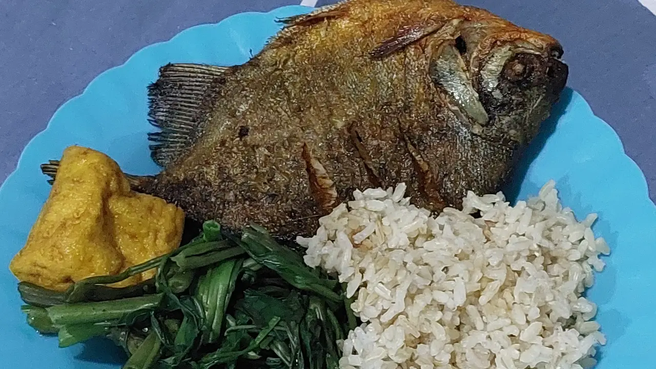 Pecel Lele Sambal Rampai