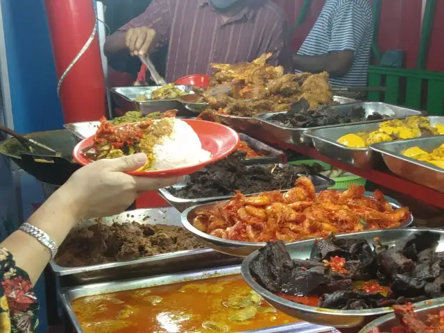 Gambar Makanan Nasi Kapau Uni Upik 5