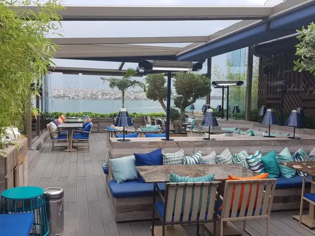 Lulu Hookah Lounge - Zimmer Hotel Bosphorus'nin yemek ve ambiyans fotoğrafları 12