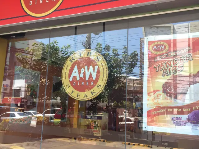 A&W Diner Food Photo 3