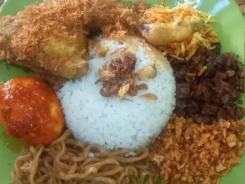 Nasi Uduk Betawi Dan Lontong Medan Barokah 19, Parigi