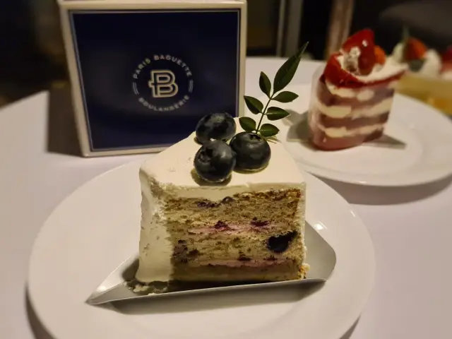 Gambar Makanan Paris Baguette 16