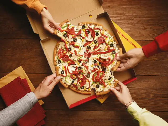 Terra Pizza - Pizza Pizza'nin yemek ve ambiyans fotoğrafları 1