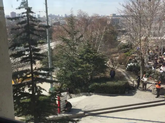 Hacettepe Üniversitesi Öğretim Üyeleri Yemekhanesi'nin yemek ve ambiyans fotoğrafları 12