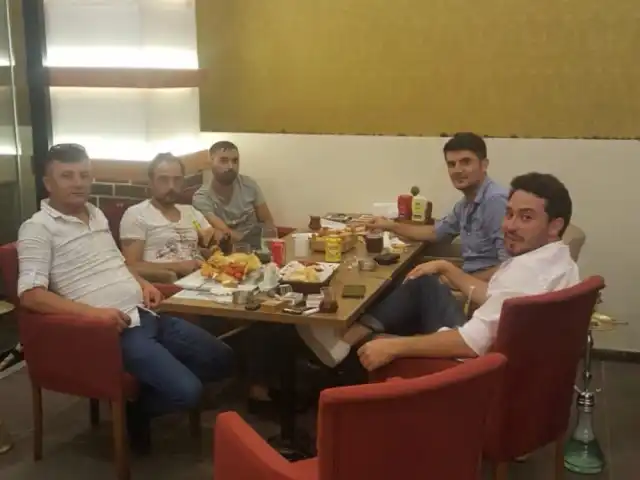 All Bahrain Cafe & Restaurant'nin yemek ve ambiyans fotoğrafları 5