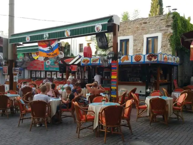 La Fontaine Restaurant'nin yemek ve ambiyans fotoğrafları 37