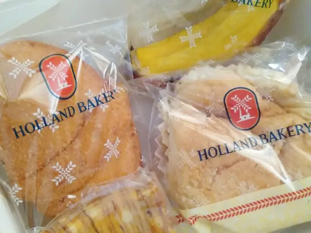 Gambar Makanan Holland Bakery 10