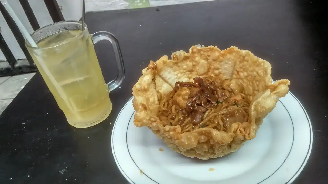 Miago (Mie Ayam Goreng) Pangsit "Juwita"