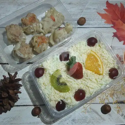 Gambar Makanan Salad Buah dan Es Jelly Gembira Kusuma Dewi, Sanggar Tari 11
