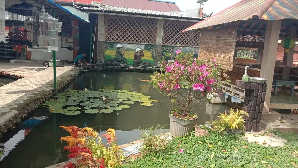 Rumah Makan Taman Watujajar