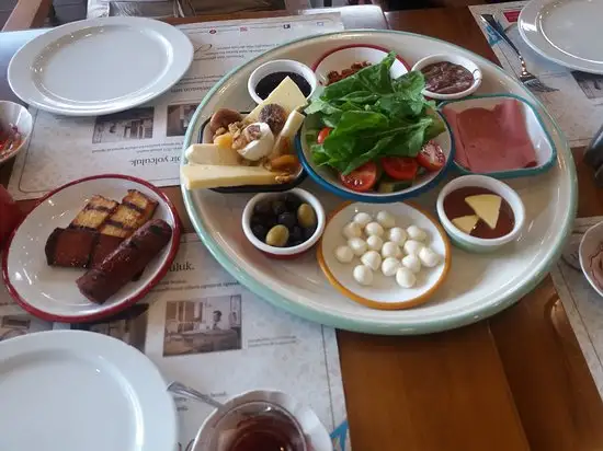 Faruk Gulluoglu Merter Kale'nin yemek ve ambiyans fotoğrafları 4