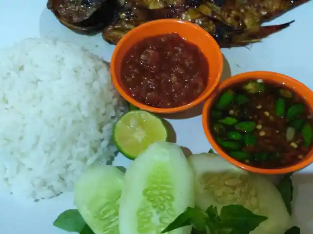 Gambar Makanan Ayam Bakar Kambal 16