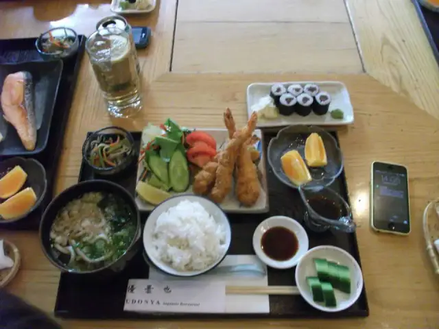 Udonya Japanese Restaurant - Point Hotel'nin yemek ve ambiyans fotoğrafları 13