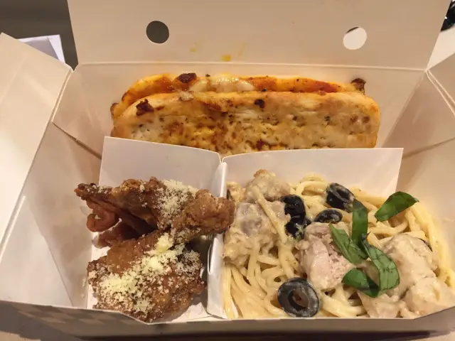 Yellow Cab Pizza Co. Food Photo 18