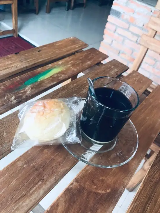 Gambar Makanan Kong Djie Coffee Karawang 7