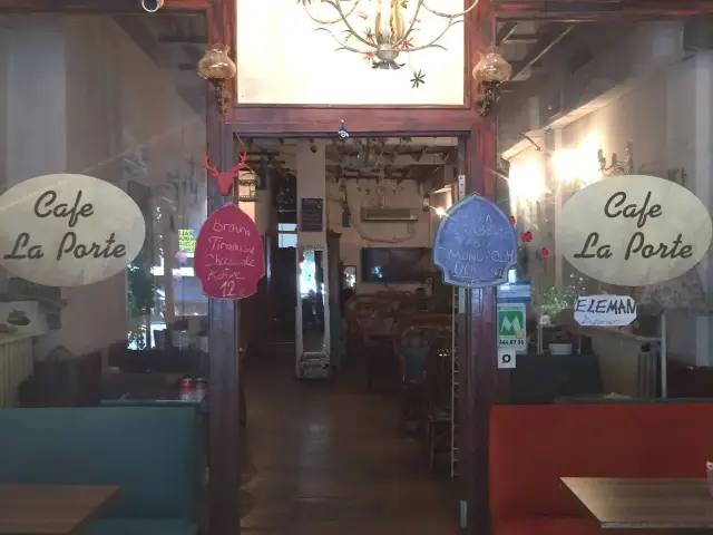 La Porte Cafe'nin yemek ve ambiyans fotoğrafları 22