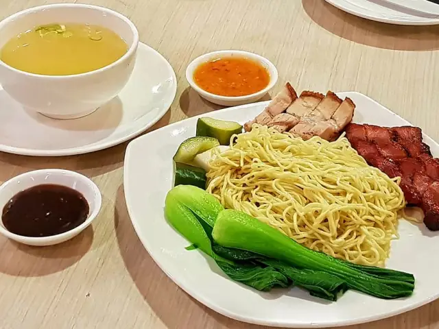 Gambar Makanan Furama-ElRoyaleHotelJakarta 19