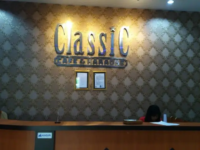 Gambar Makanan Classic Cafe & Karaoke 3