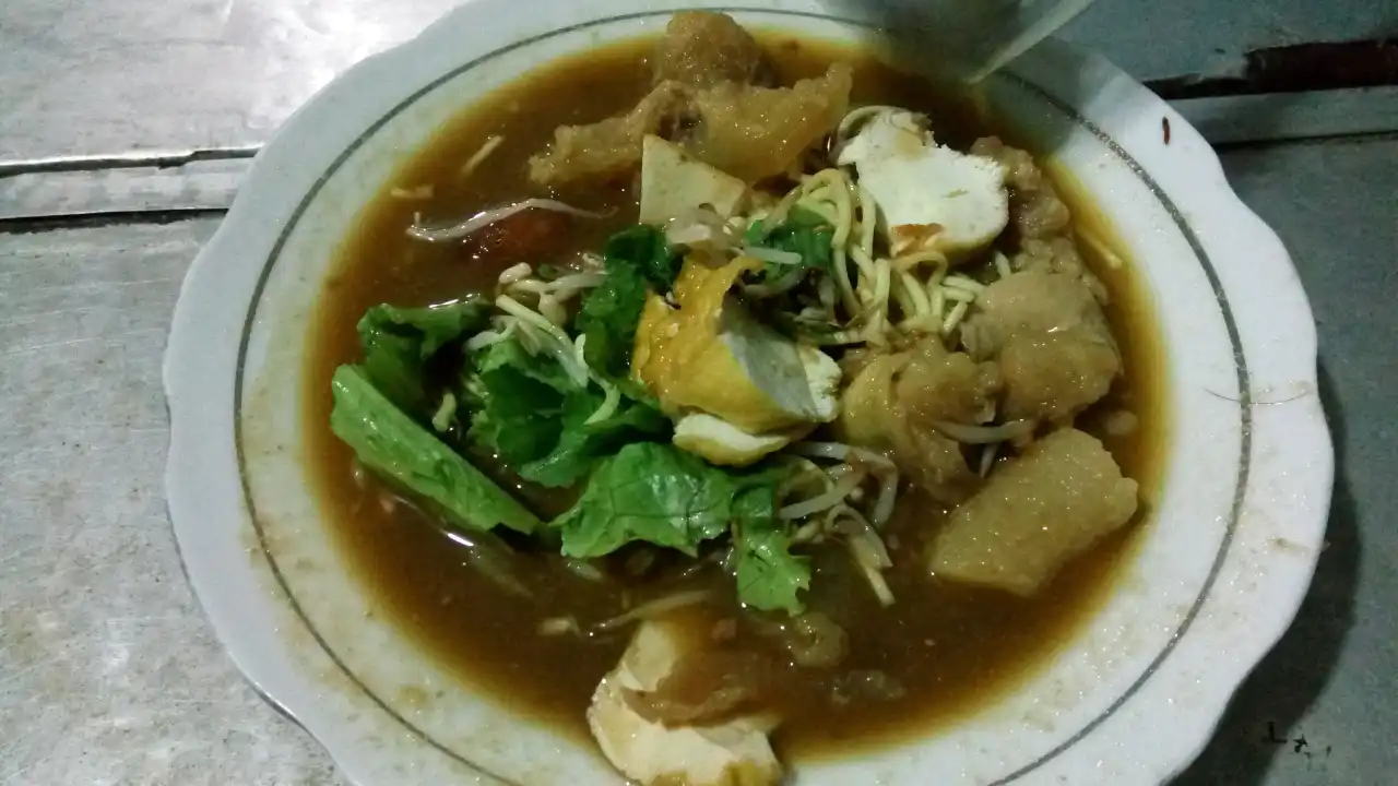 Tahu Campur Lamongan Pak Sadak