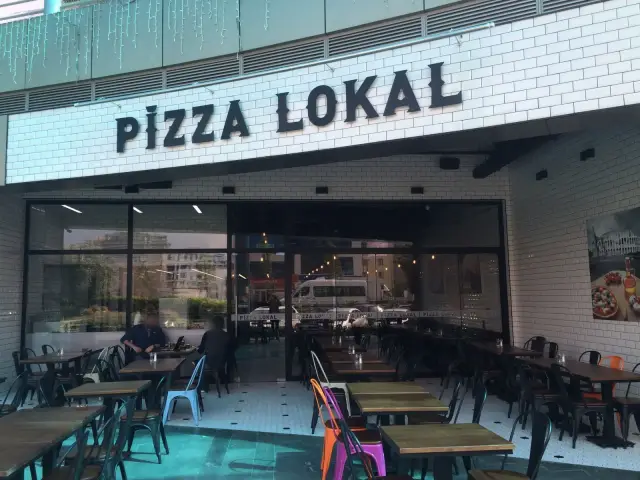 Pizza Lokal'nin yemek ve ambiyans fotoğrafları 5