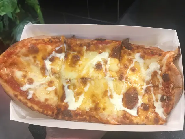 Gambar Makanan Al's Pizza 17