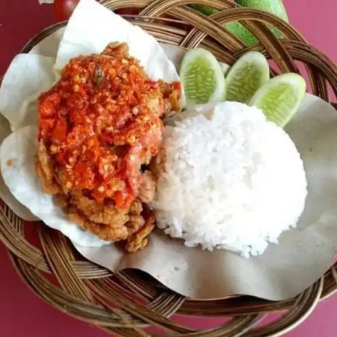 Gambar Makanan RA Cafe, Bukittinggi 7